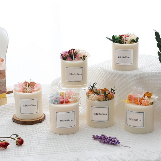 Hand-Poured Botanical Candle – Long-Lasting Scent