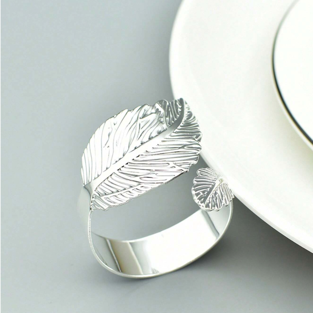 Elegant Leaf Napkin Rings (Set of 4)