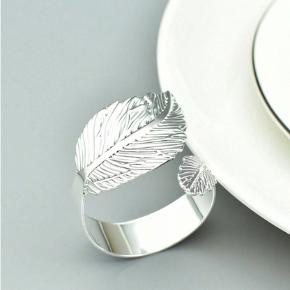 Elegant Leaf Napkin Rings (Set of 4)