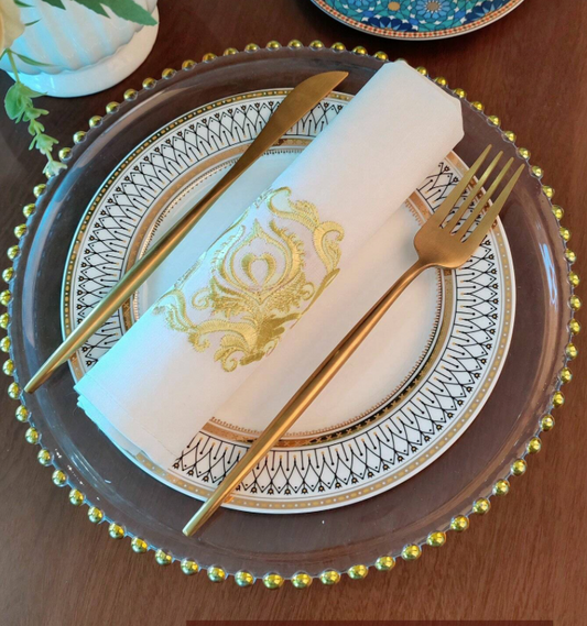 Elegant Embroidered Napkins (Set of 4)